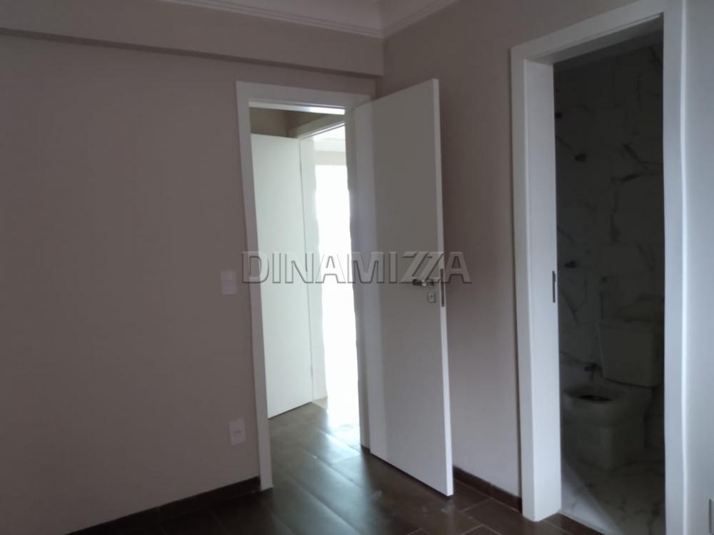 Alugar Apartamento / Padrão em Uberaba R$ 3.500,00 - Foto 10