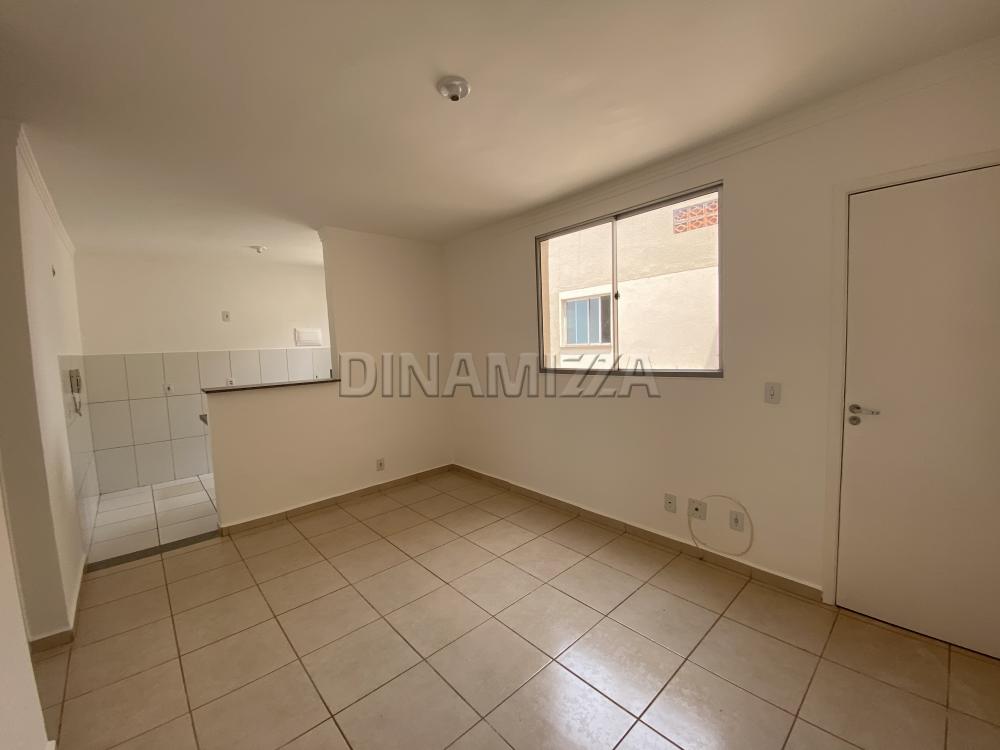 Comprar Apartamento / Padrão em Uberaba R$ 170.000,00 - Foto 4