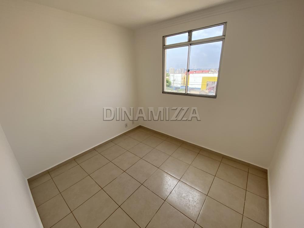 Comprar Apartamento / Padrão em Uberaba R$ 170.000,00 - Foto 7