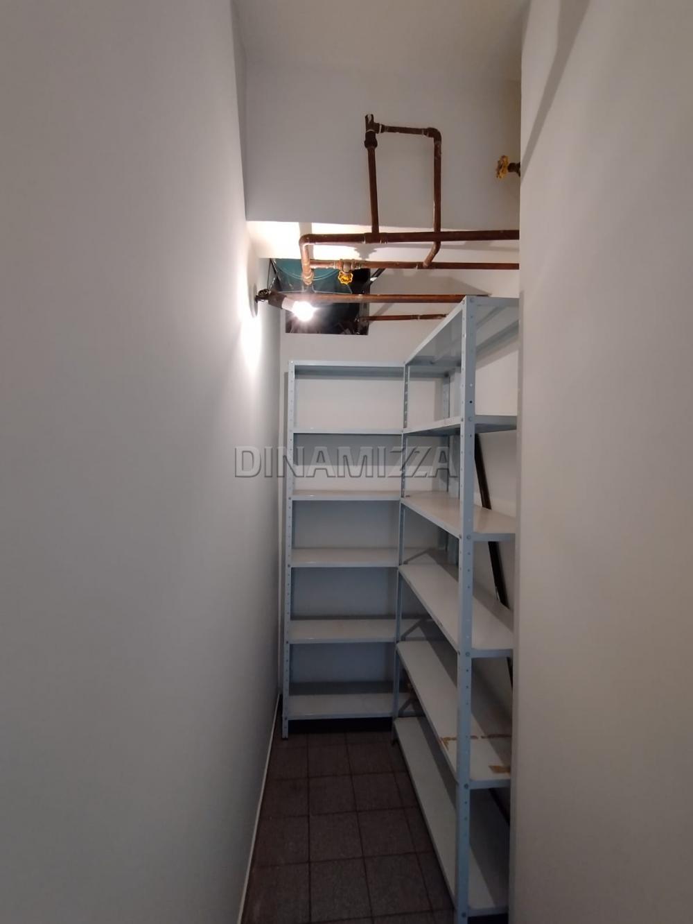 Alugar Apartamento / Padrão em Uberaba R$ 1.300,00 - Foto 16