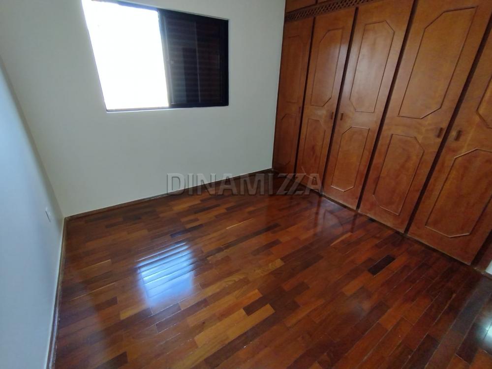 Comprar Apartamento / Padrão em Uberaba R$ 330.000,00 - Foto 18