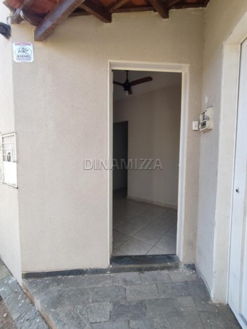 Alugar Apartamento / Kitnet/Flat/Loft em Uberaba R$ 850,00 - Foto 7