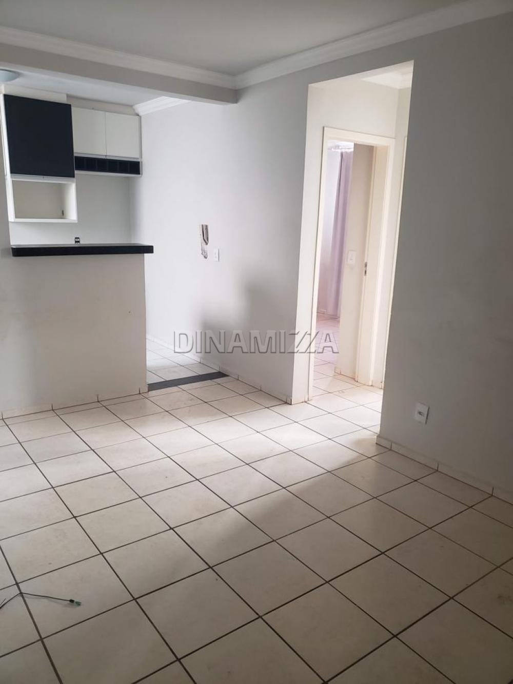 Comprar Apartamento / Padrão em Uberaba R$ 160.000,00 - Foto 11