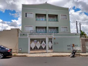 Alugar Apartamento / Padrão em Uberaba. apenas R$ 750,00