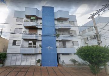 Alugar Apartamento / Padrão em Uberaba. apenas R$ 330.000,00