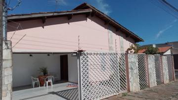 Alugar Casa / Padrão em Uberaba. apenas R$ 1.450,00