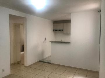 Alugar Apartamento / Padrão em Uberaba. apenas R$ 920,00