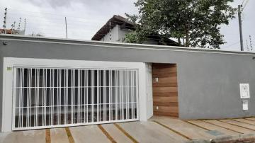 Alugar Casa / Padrão em Uberaba. apenas R$ 790.000,00