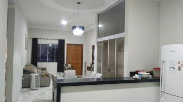 Alugar Casa / Padrão em Uberaba. apenas R$ 500.000,00