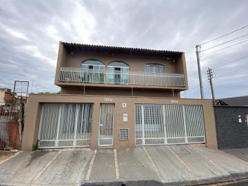 Alugar Casa / Padrão em Uberaba. apenas R$ 700.000,00