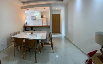 Alugar Apartamento / Padrão em Uberaba. apenas R$ 350.000,00