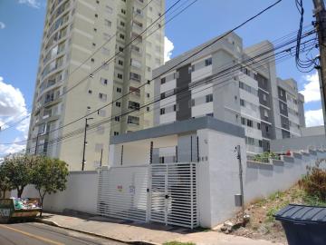 Alugar Apartamento / Padrão em Uberaba. apenas R$ 180.000,00