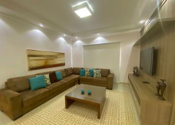 Alugar Casa / Padrão em Condomínio em Uberaba. apenas R$ 1.800.000,00