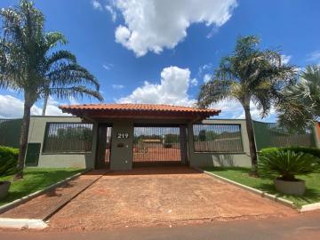 Alugar Terreno / Padrão em Uberaba. apenas R$ 850.000,00