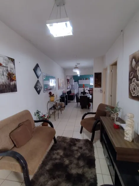 Alugar Casa / Padrão em Condomínio em Uberaba. apenas R$ 260.000,00