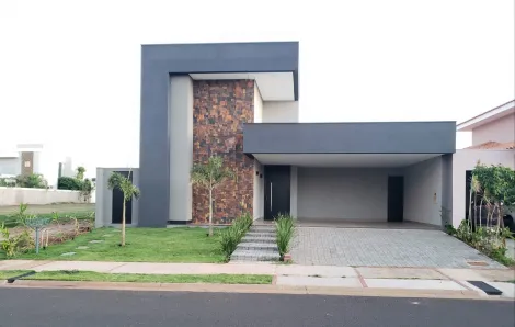 Alugar Casa / Padrão em Condomínio em Uberaba. apenas R$ 1.690.000,00