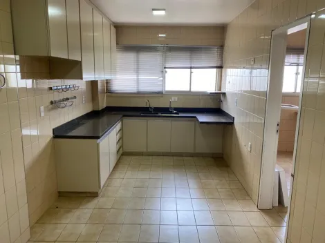 Alugar Apartamento / Padrão em Uberaba. apenas R$ 380.000,00