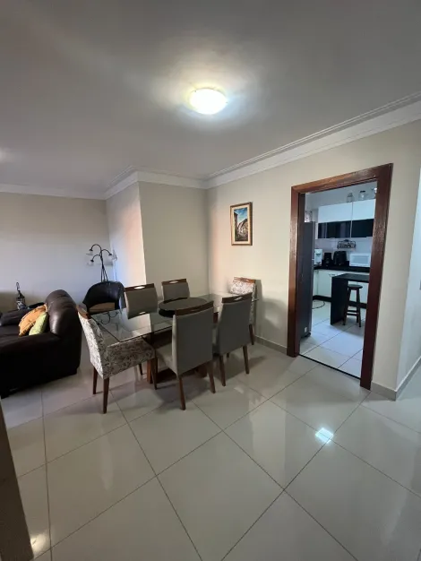 Alugar Apartamento / Padrão em Uberaba. apenas R$ 1.320,00