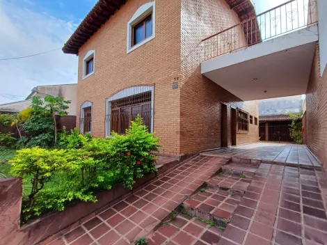 Alugar Casa / Padrão em Uberaba. apenas R$ 850.000,00