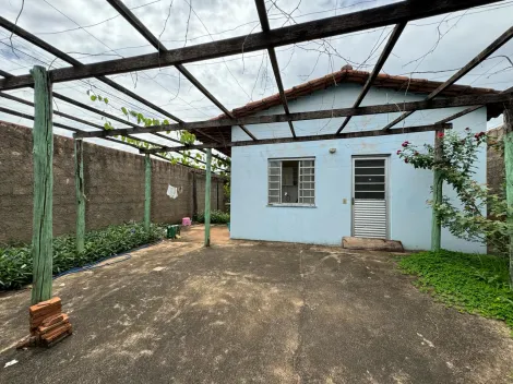 Alugar Casa / Padrão em Uberaba. apenas R$ 160.000,00